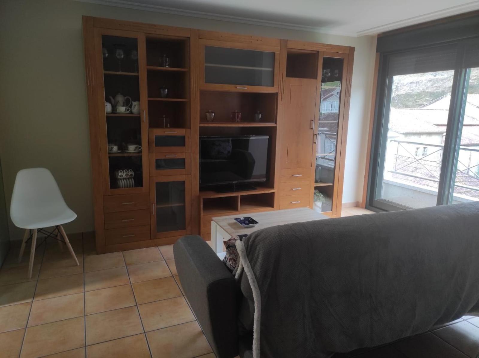 Pedaporta Apartment กอมบาร์โร ภายนอก รูปภาพ